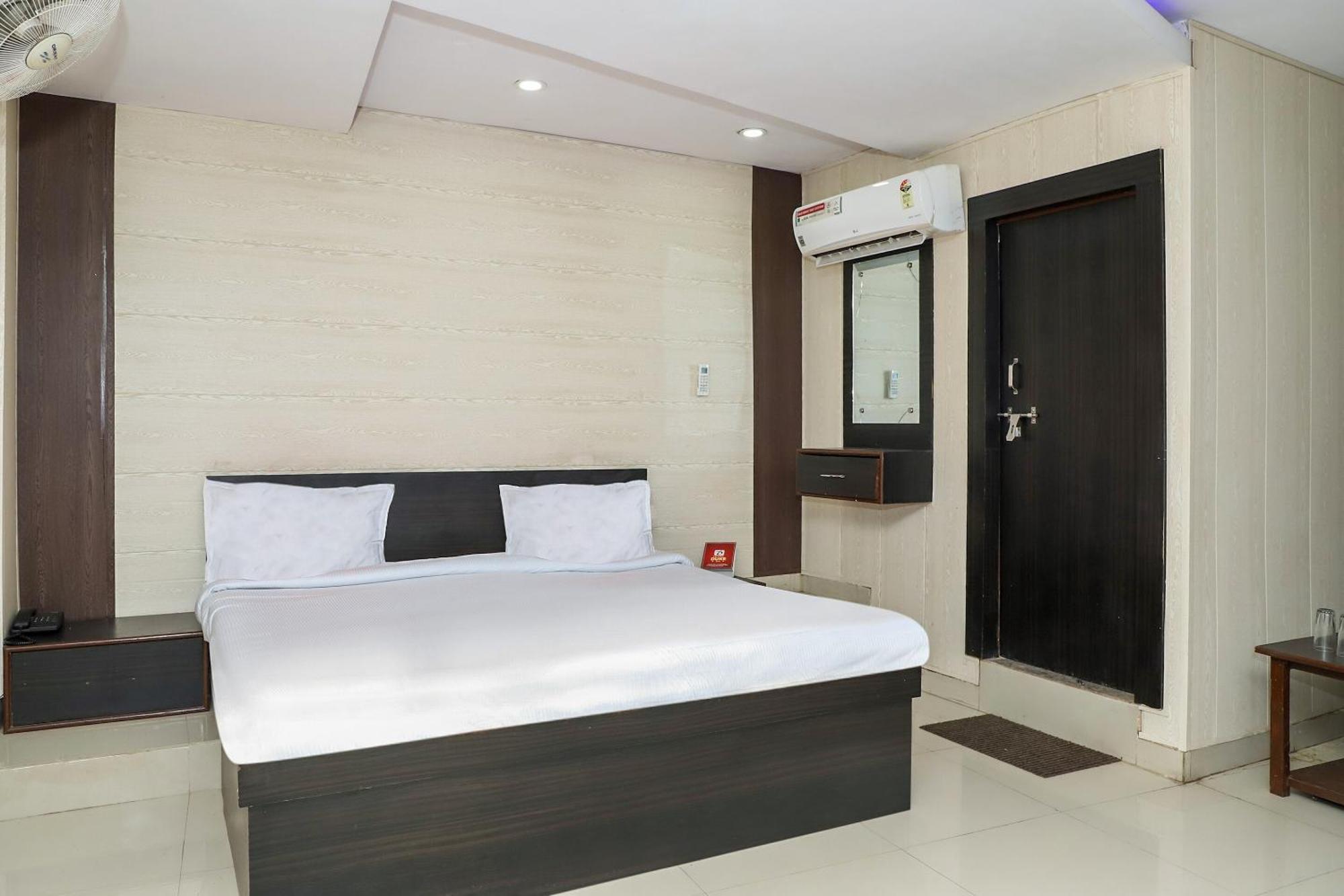 Oyo Hotel Duke Inn Jhānsi Екстериор снимка