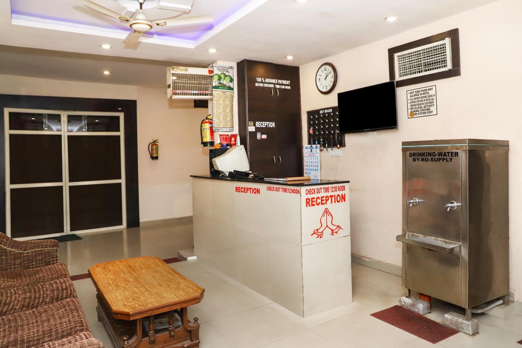 Oyo Hotel Duke Inn Jhānsi Екстериор снимка